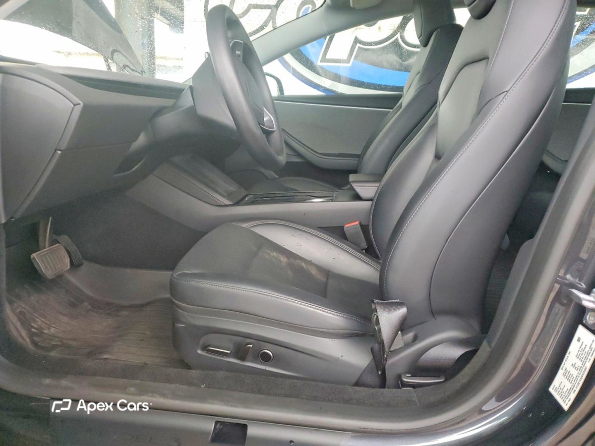 Tesla Model 3 2025