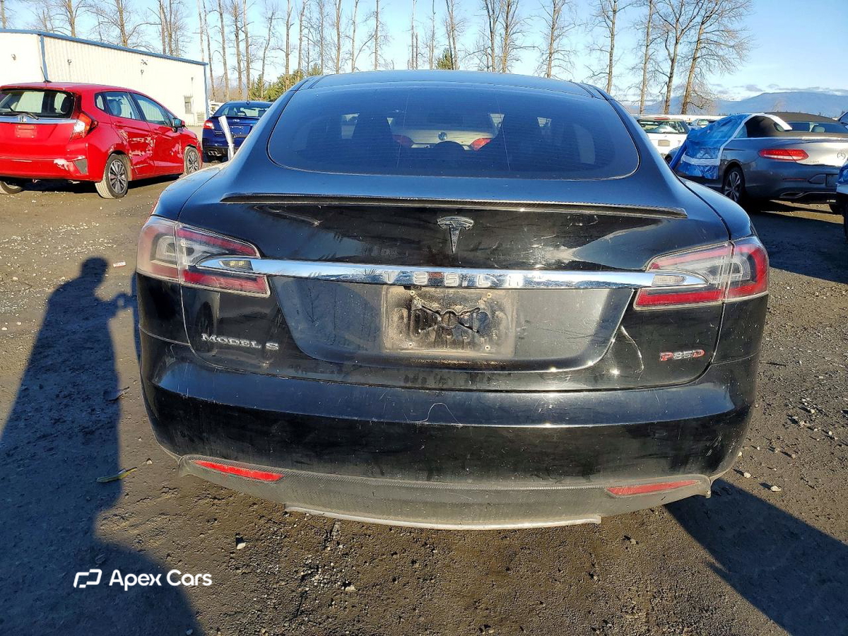 Tesla Model S 2012