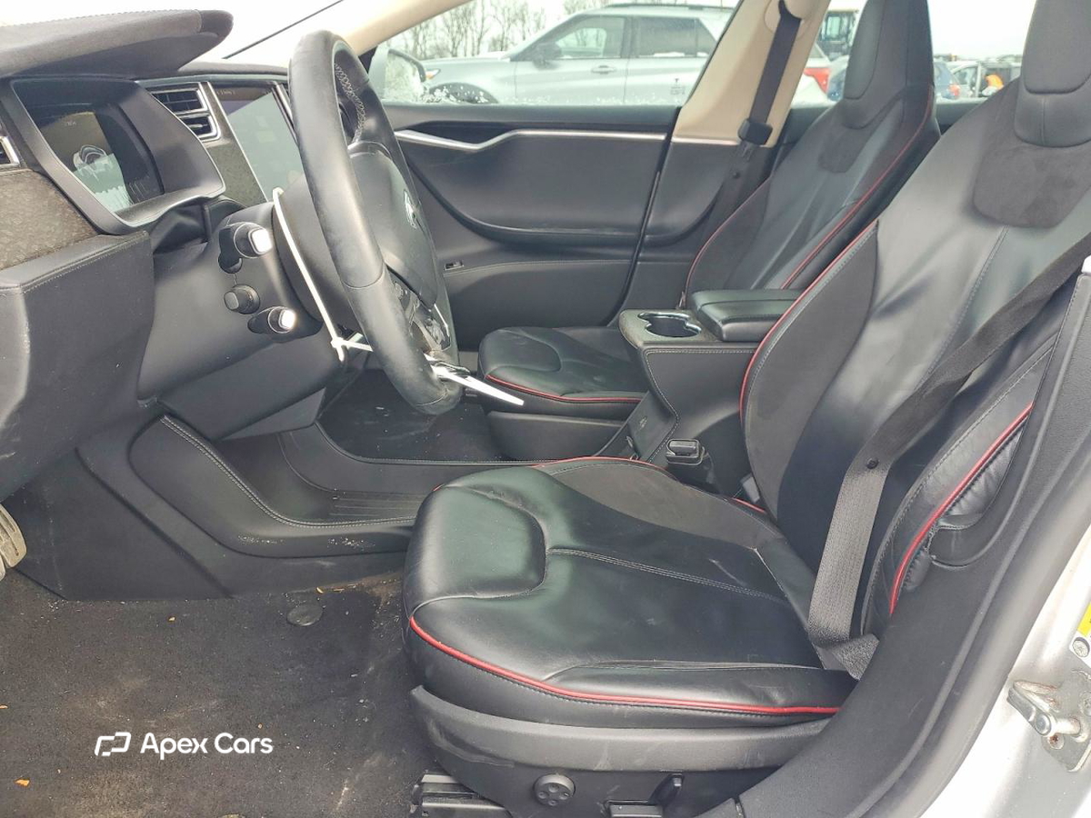 Tesla Model S 2014