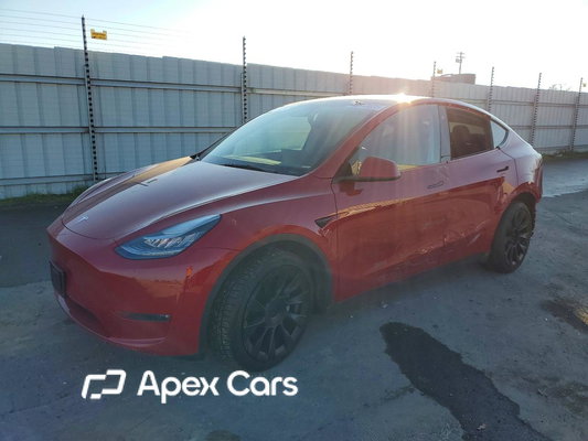 Tesla Model Y 2021 - Image 1 of 13