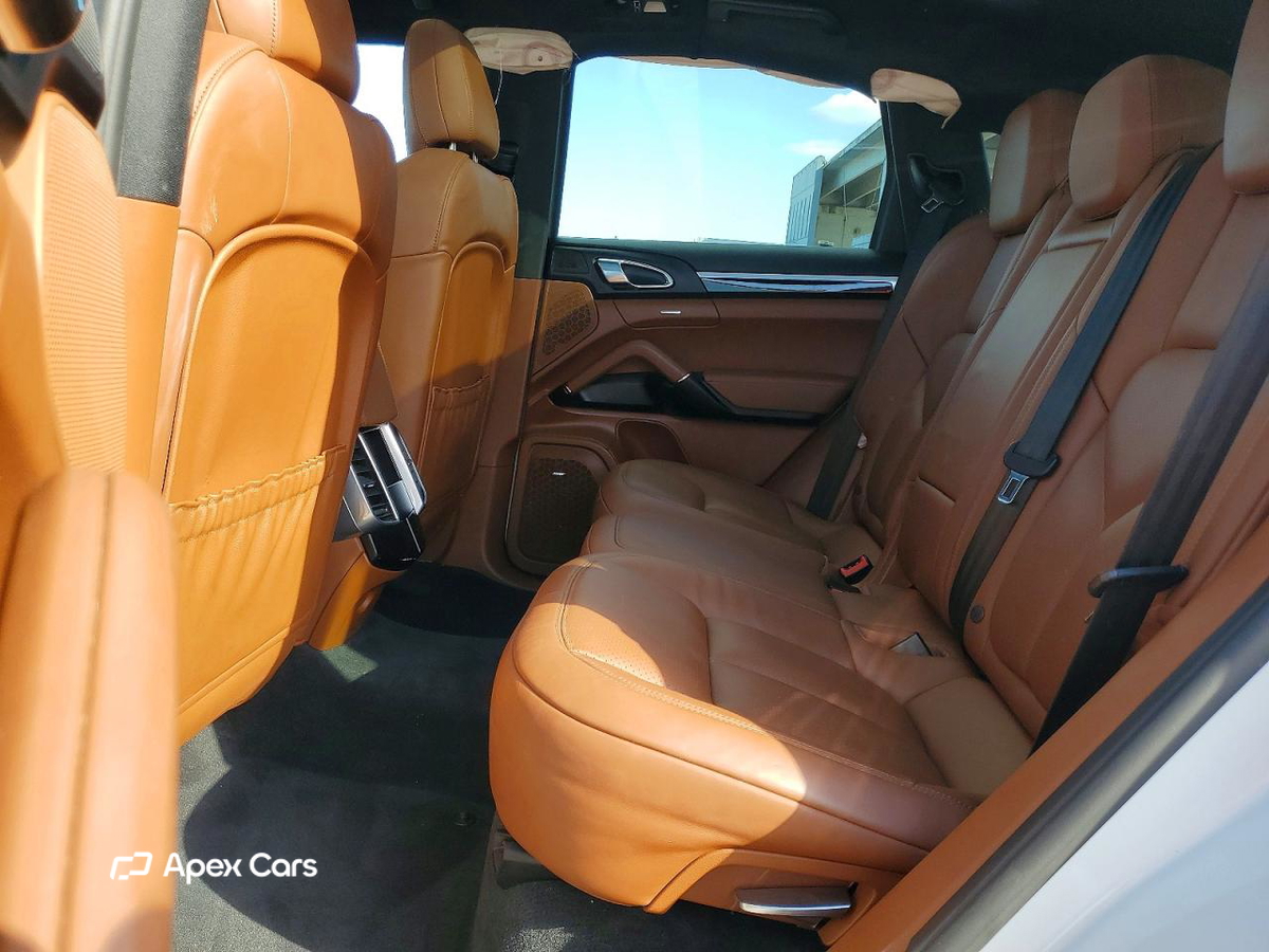 Porsche Cayenne 2016