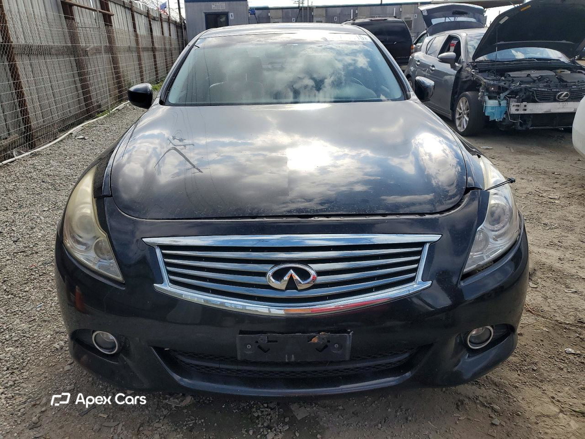 Infiniti G 2013