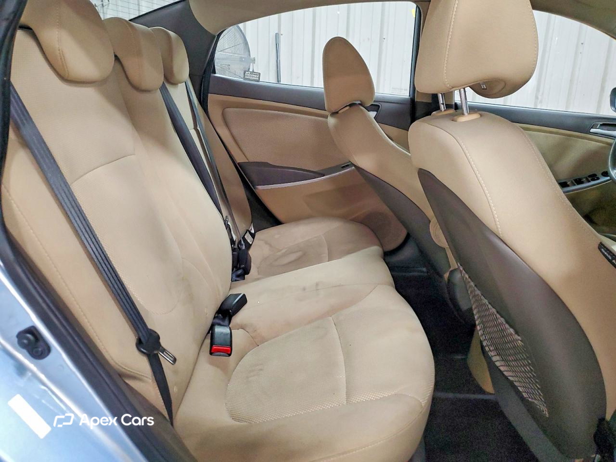 Hyundai Accent 2013