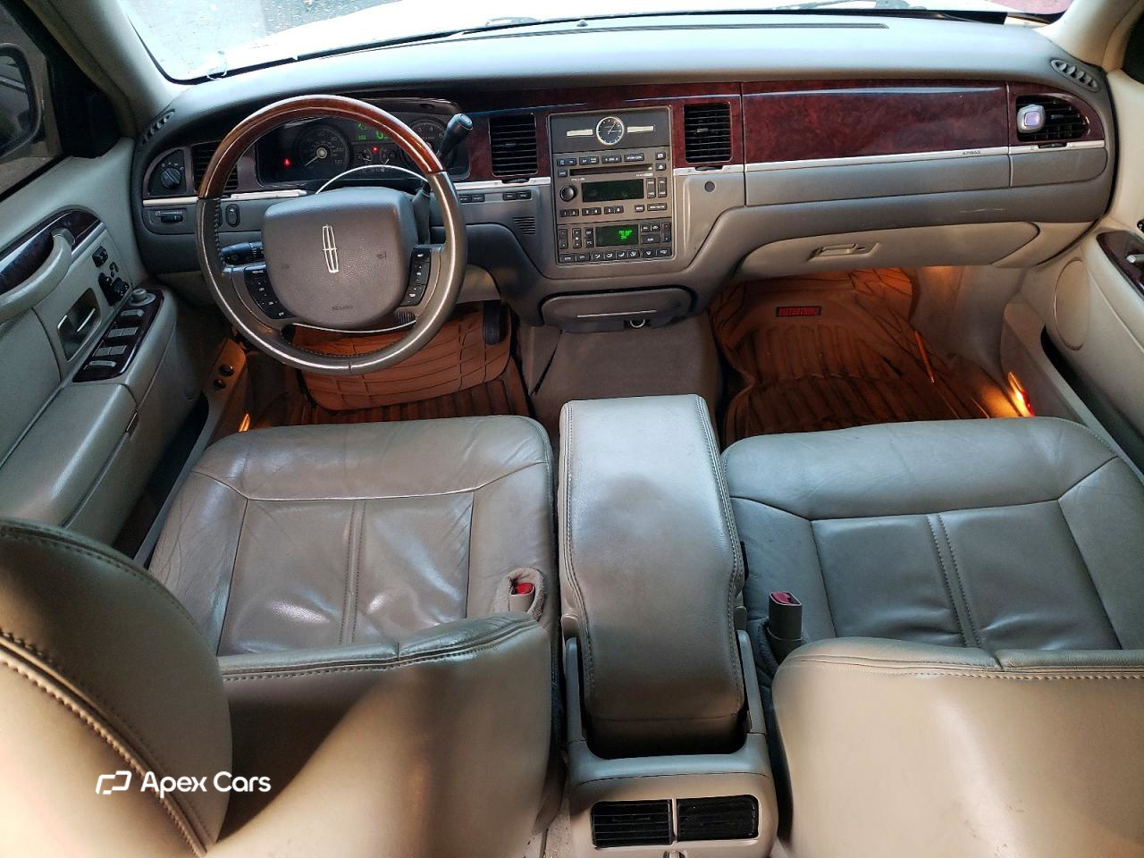 Lincoln Town Car 2010