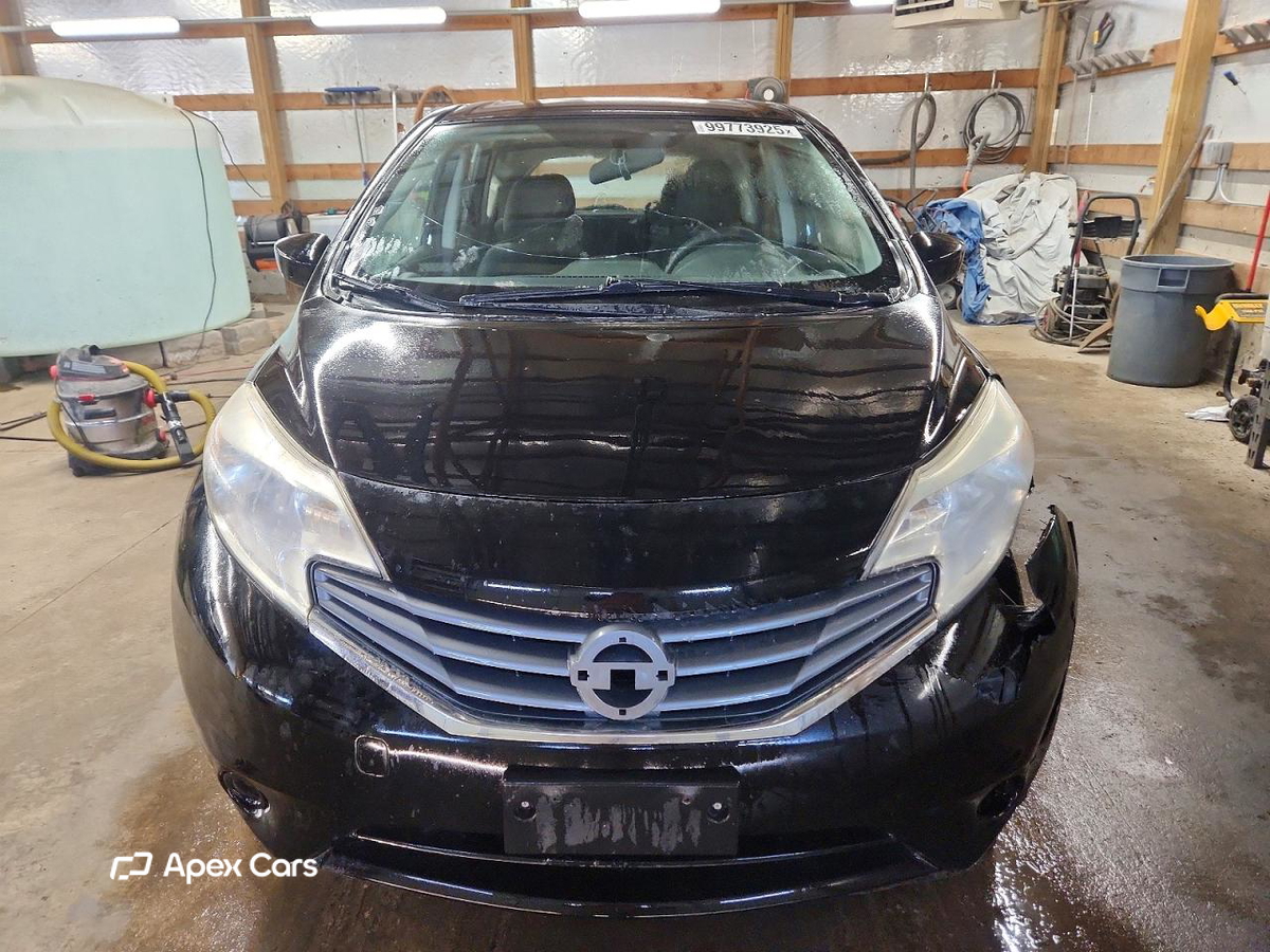Nissan Versa 2015