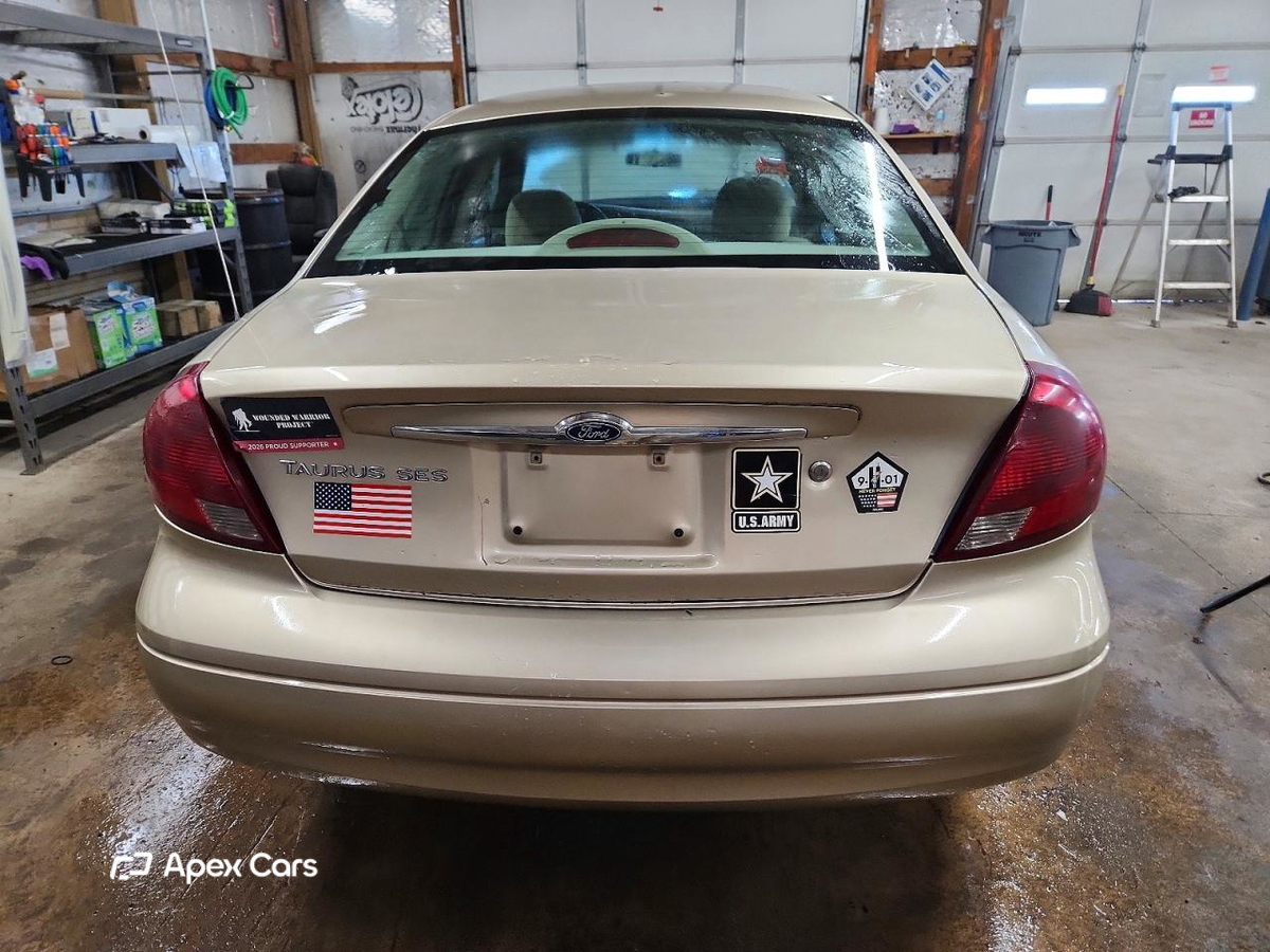 Ford Taurus 2001