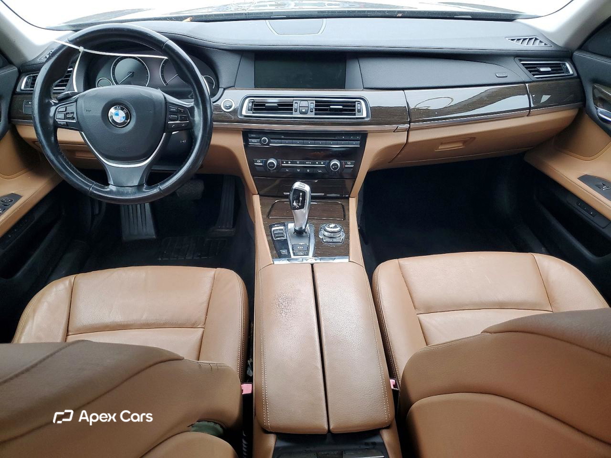 BMW Series 7 2012