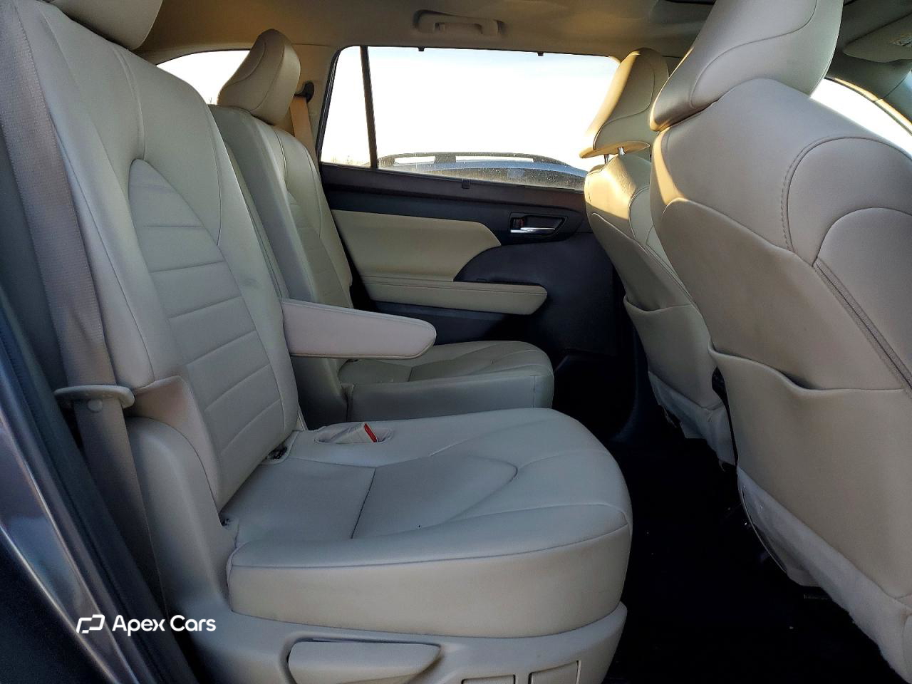 Toyota Highlander 2021