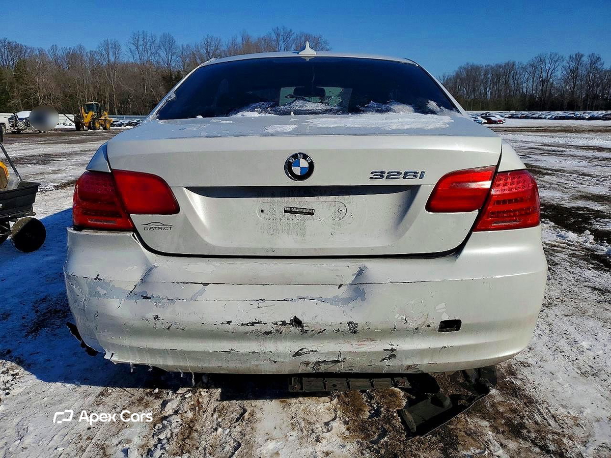 BMW Series 3 2011