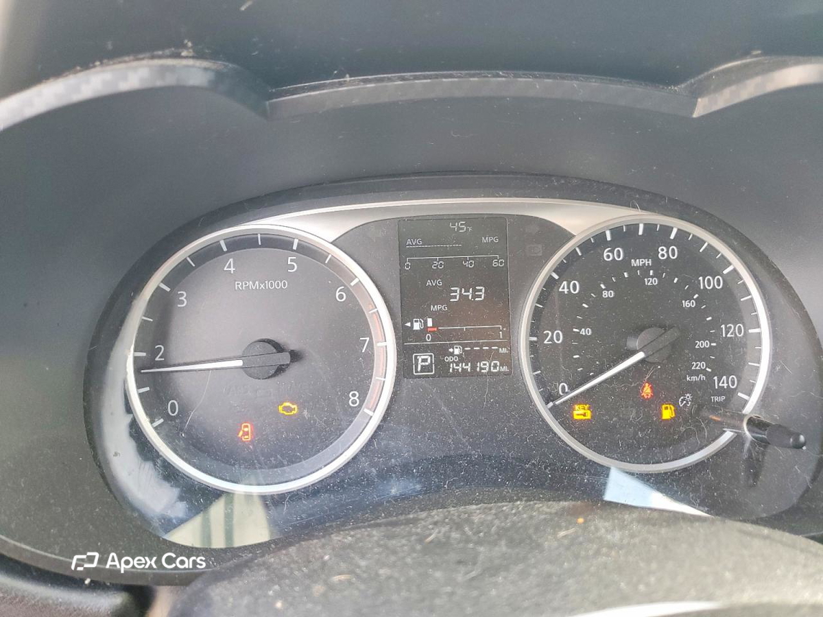 Nissan Versa 2020