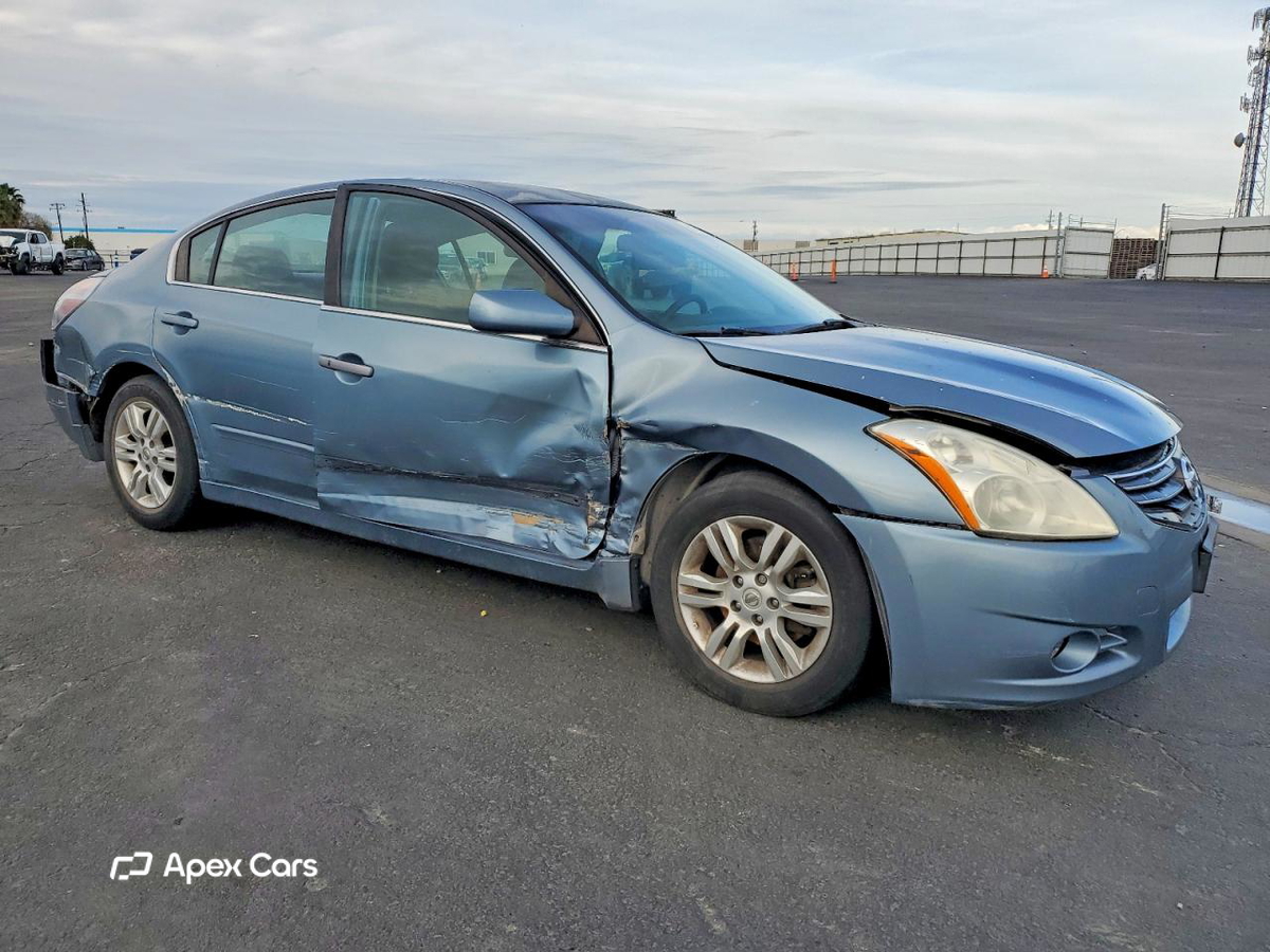 Nissan Altima 2011