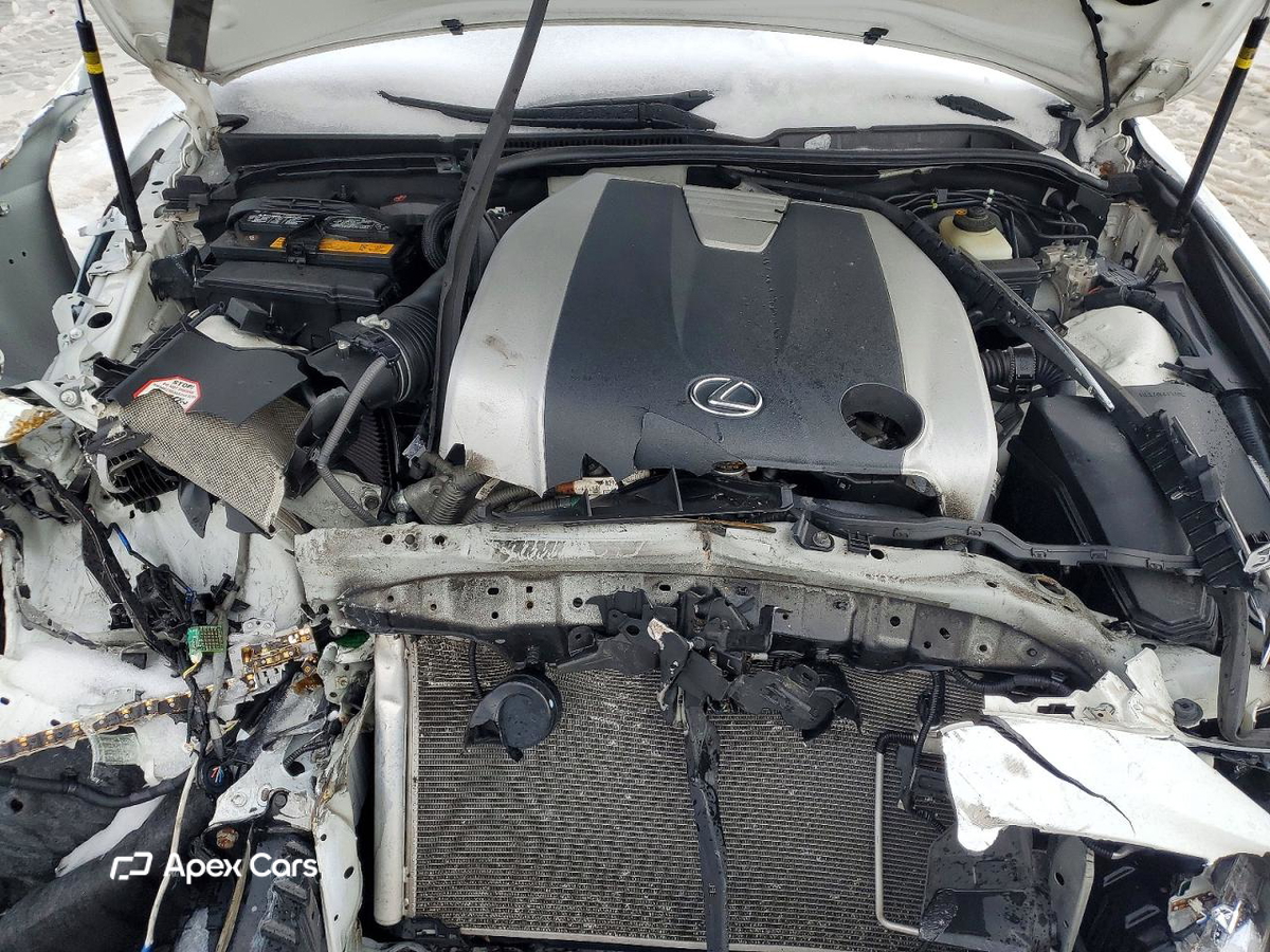 Lexus IS 2016