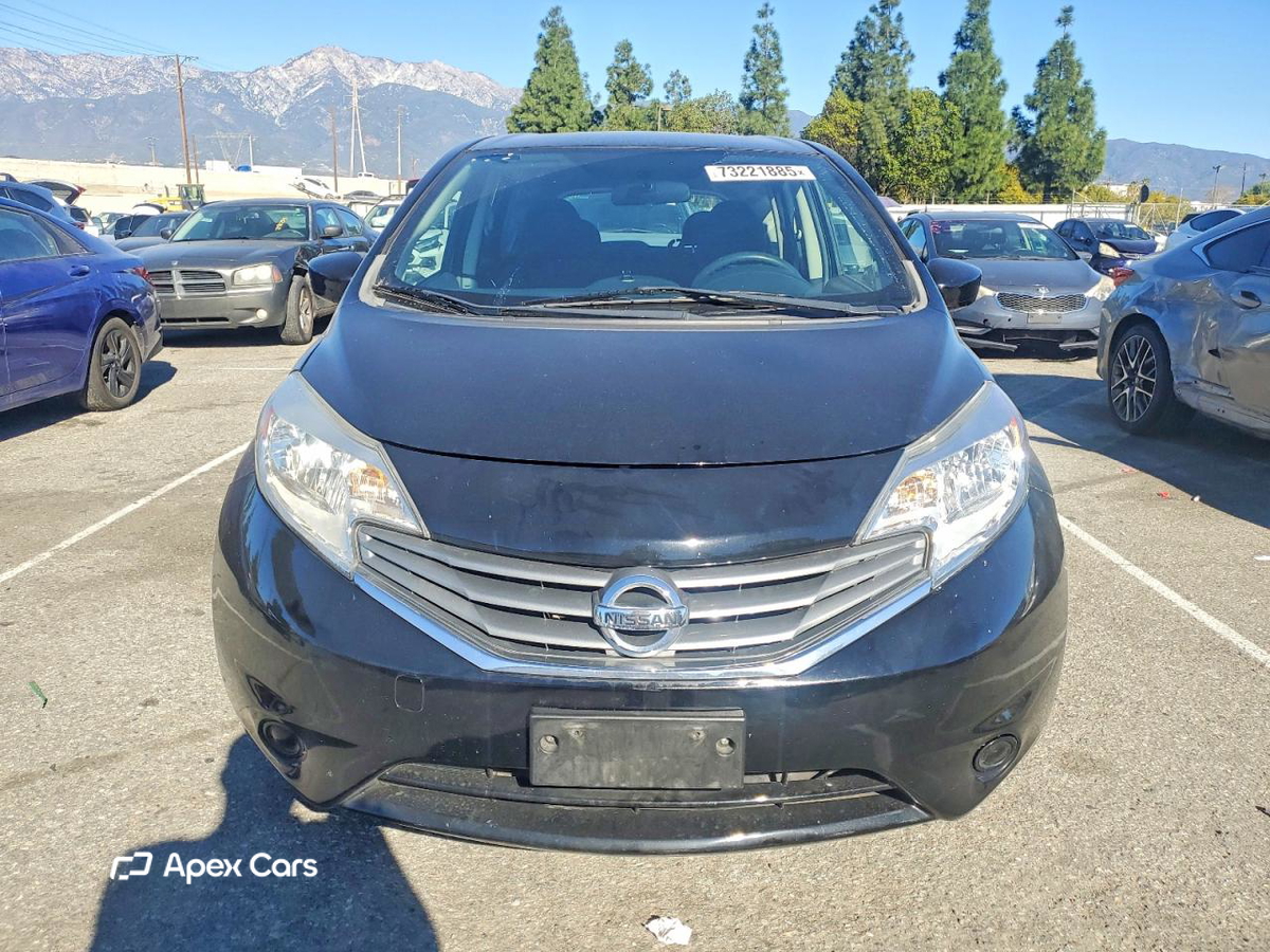 Nissan Versa 2016