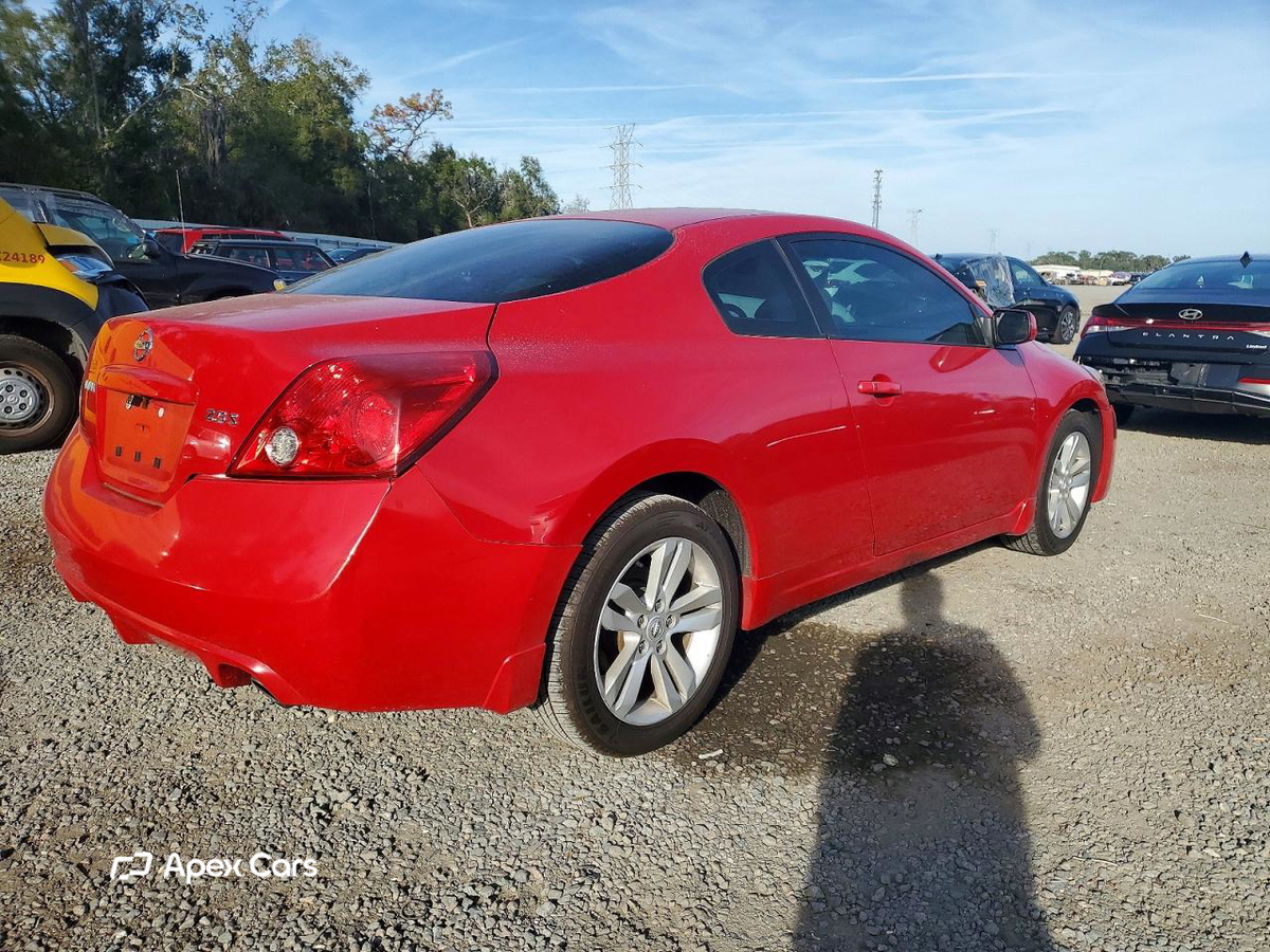 Nissan Altima 2011