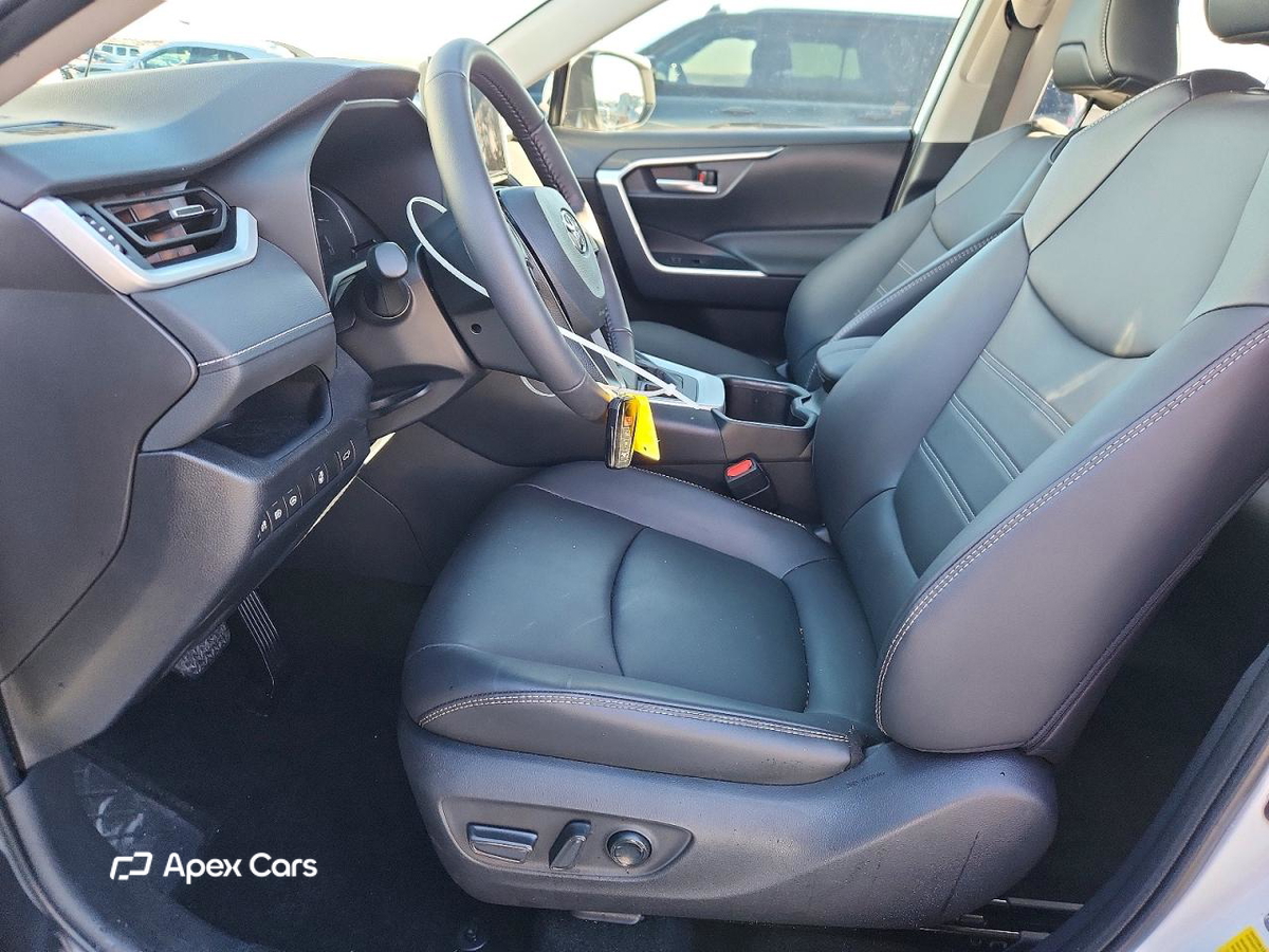 Toyota RAV 4 2025