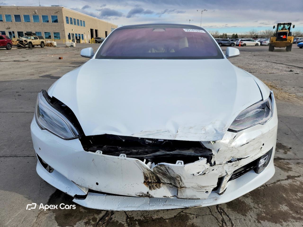 Tesla Model S 2018