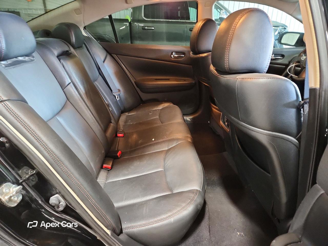 Nissan Maxima 2012