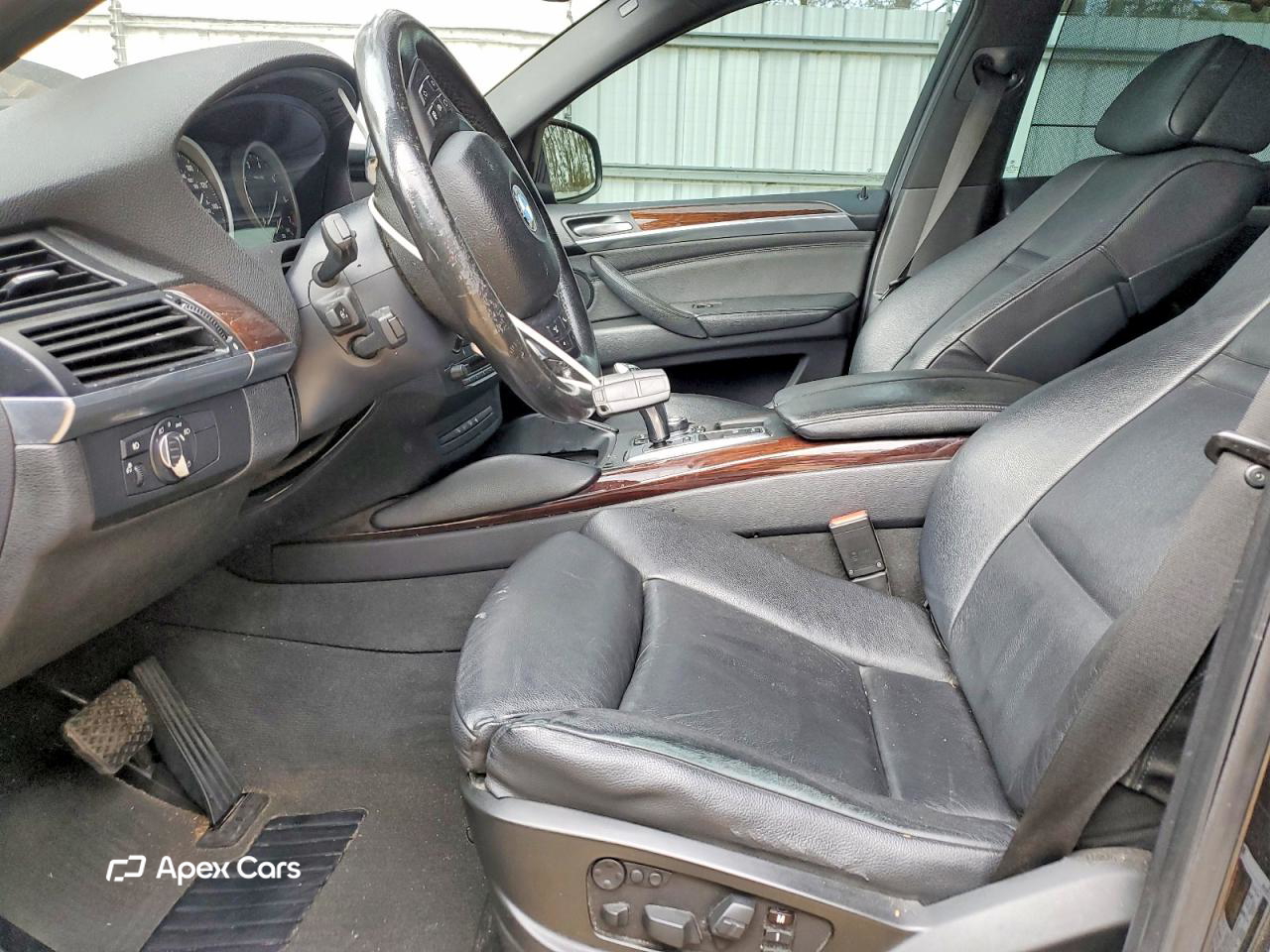 BMW X6 2011