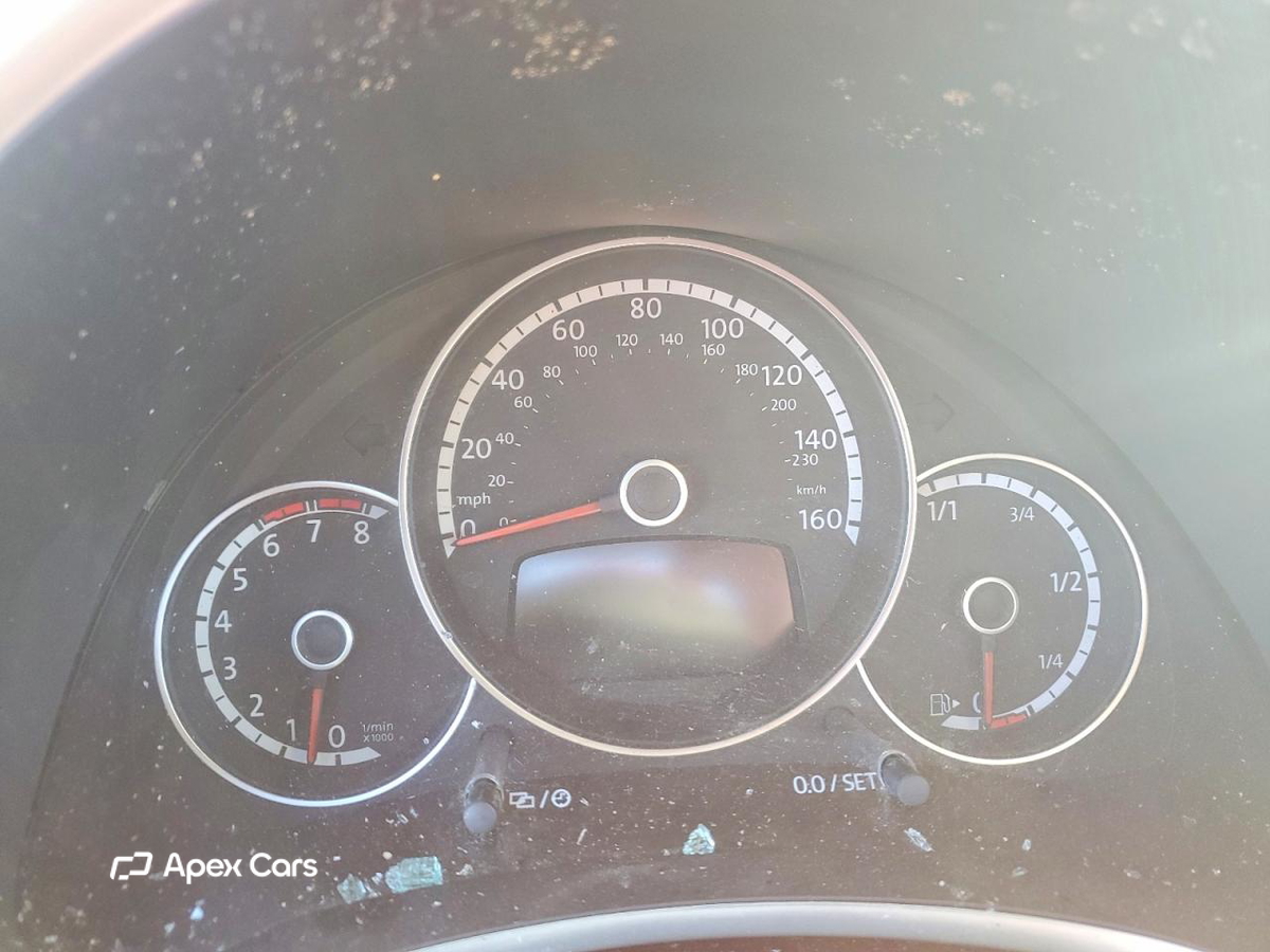 Volkswagen Beetle 2014