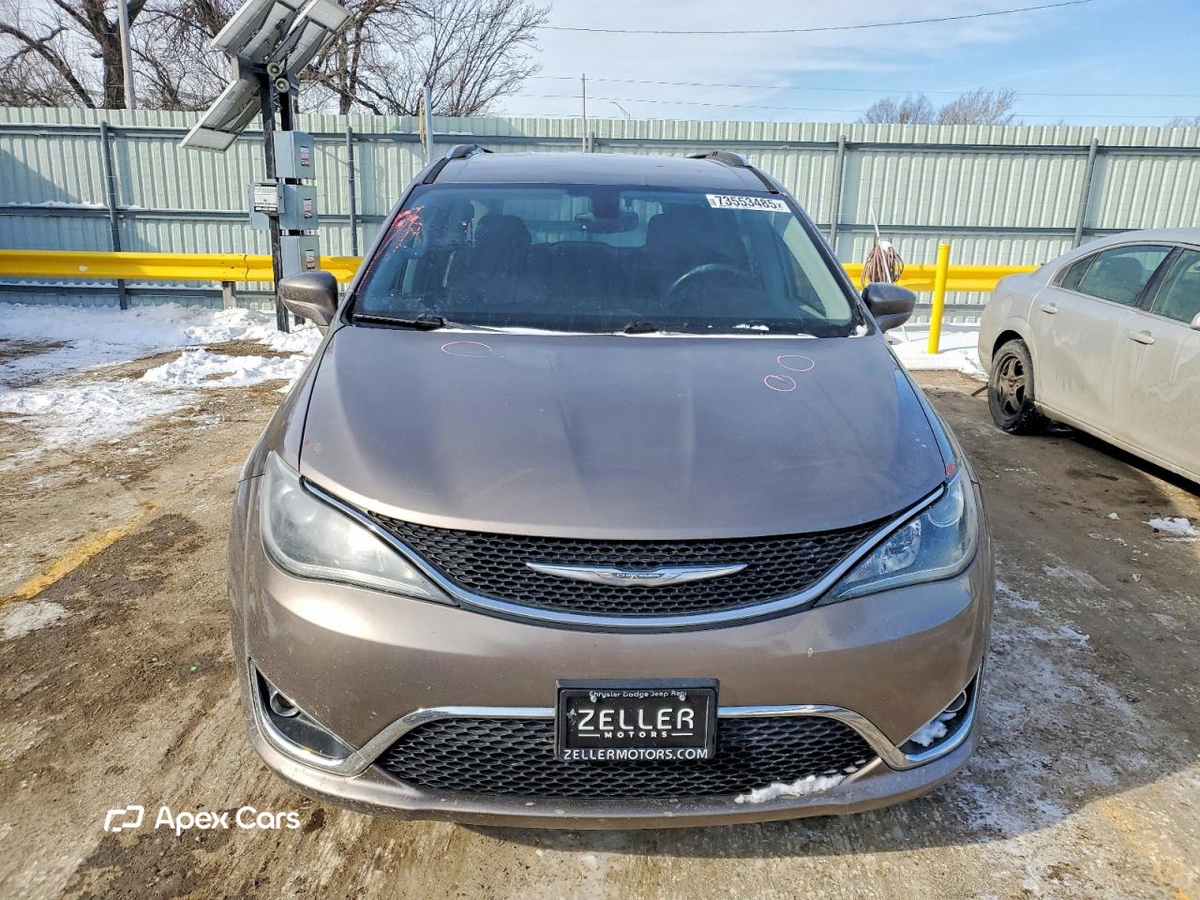 Chrysler Pacifica 2017
