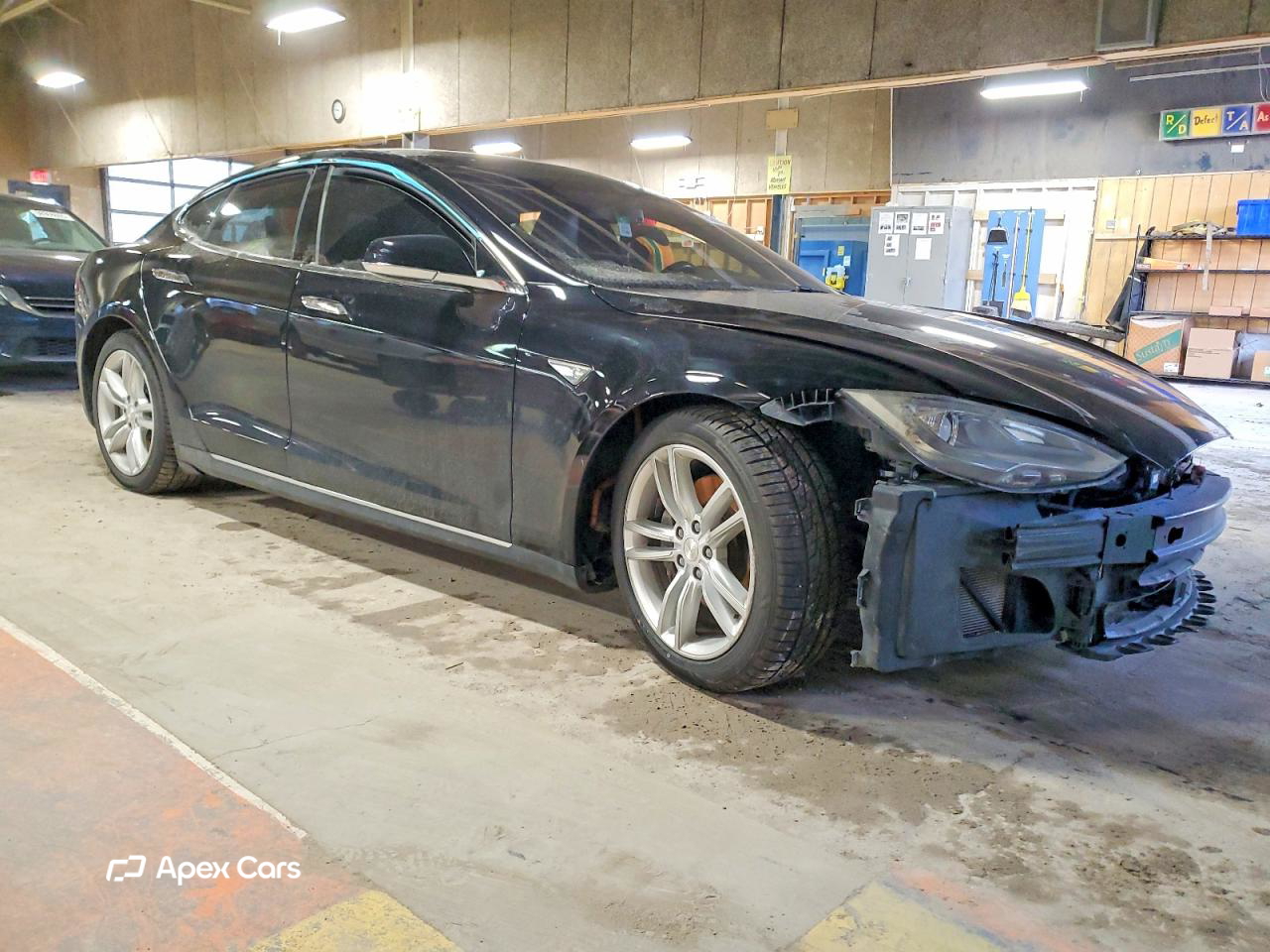 Tesla Model S 2015