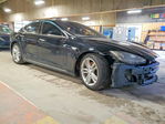 Tesla Model S 2015
