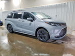Toyota Sienna 2024