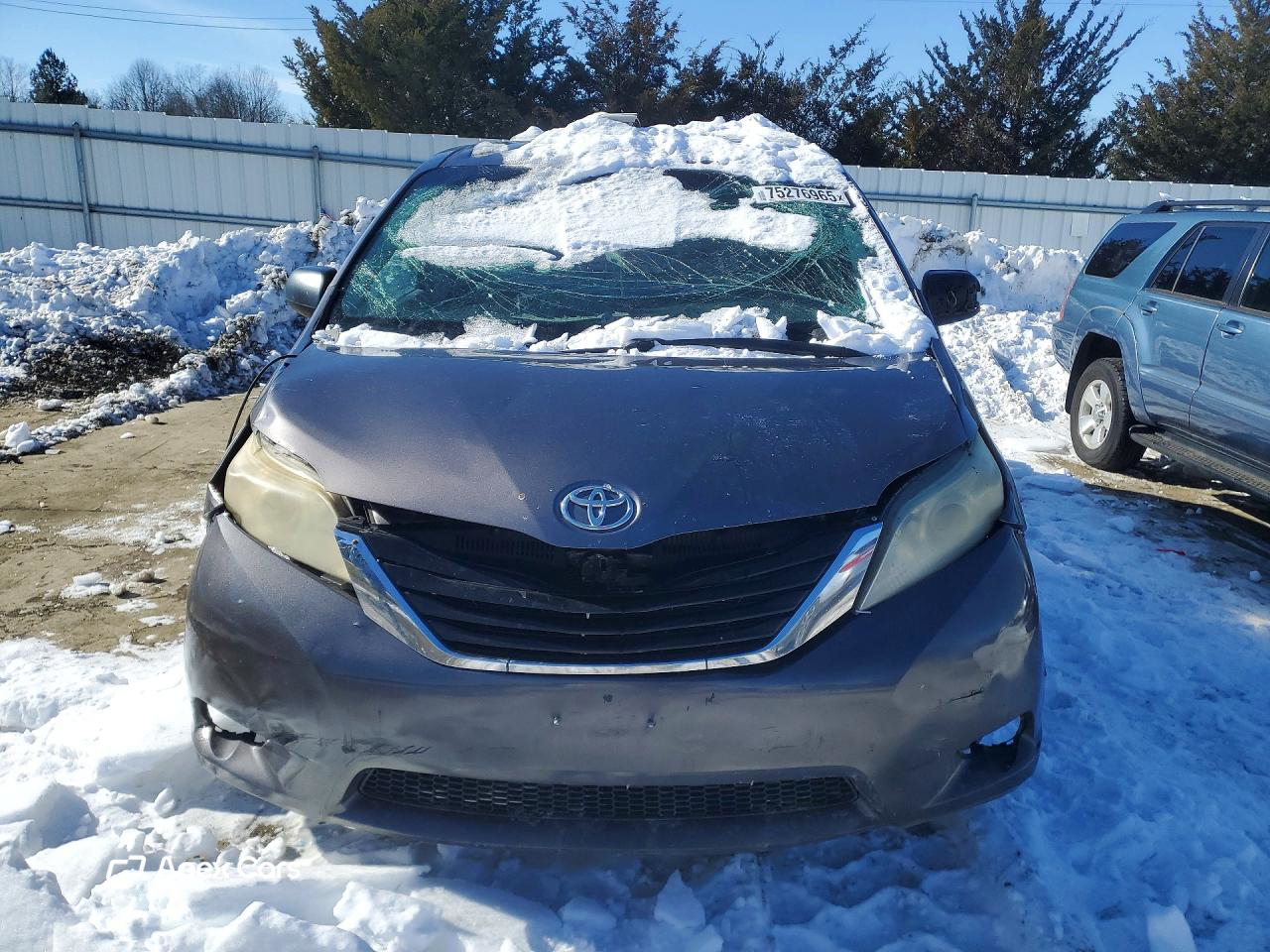Toyota Sienna 2011
