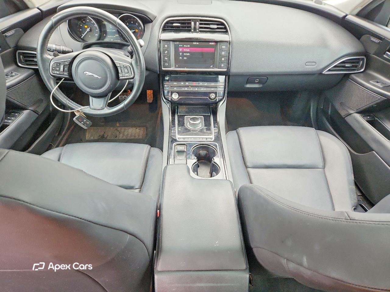Jaguar XE 2017