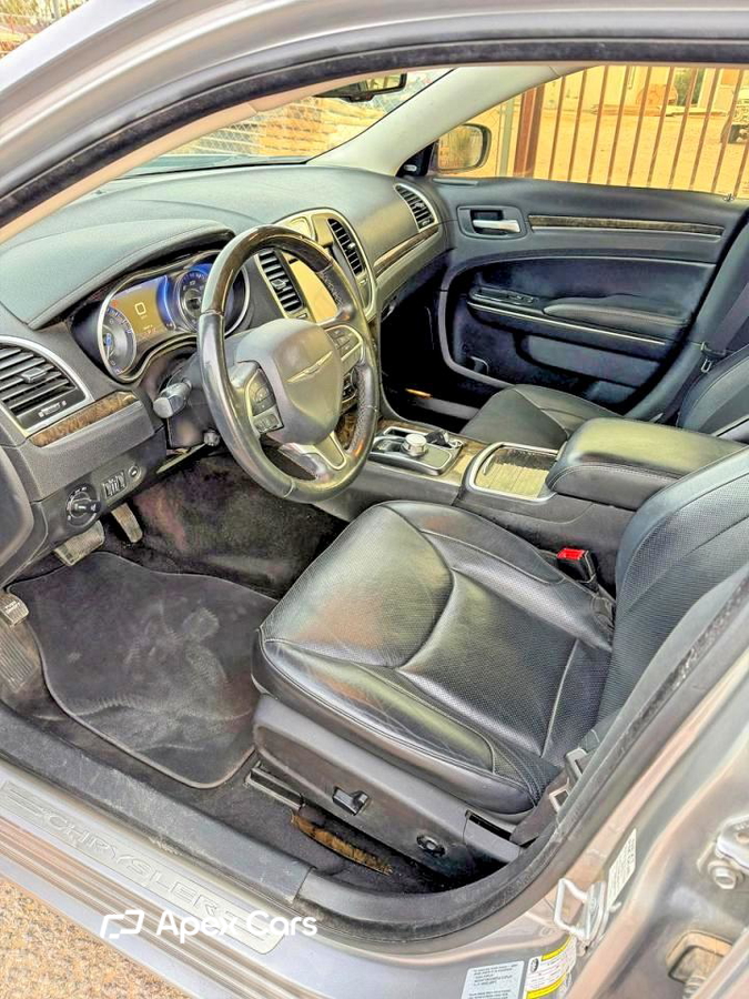 Chrysler 300 2016