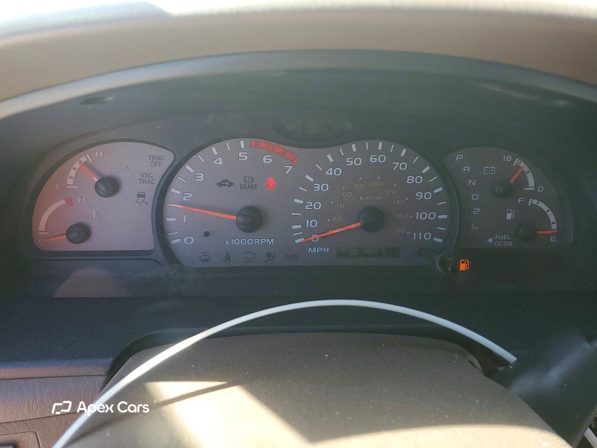 Toyota Sequoia 2003
