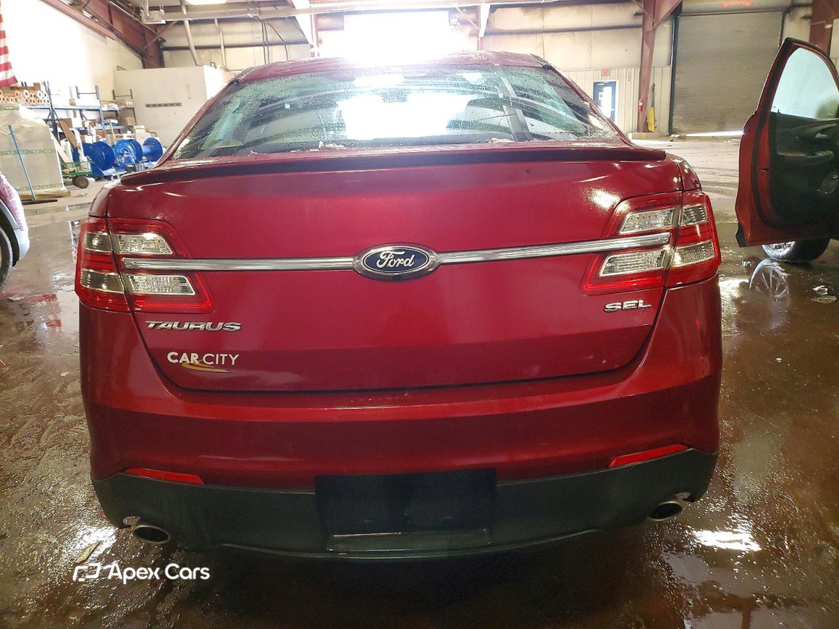 Ford Taurus 2016