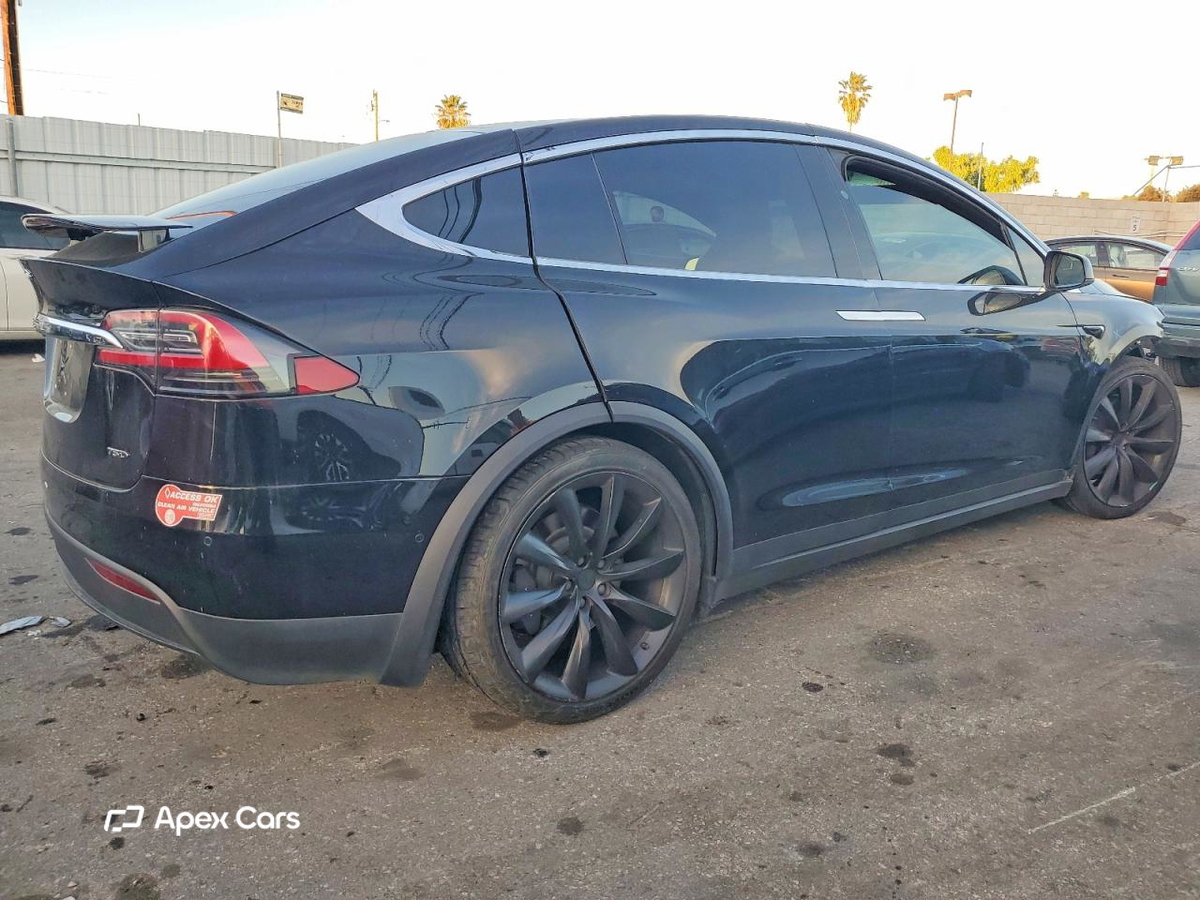 Tesla Model X 2017