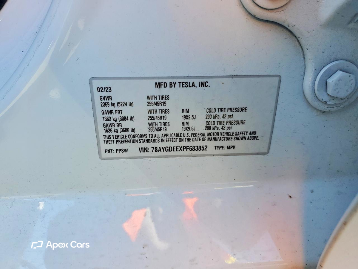 Tesla Model Y 2023