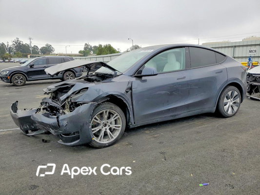Tesla Model Y 2020 - Image 1 of 13