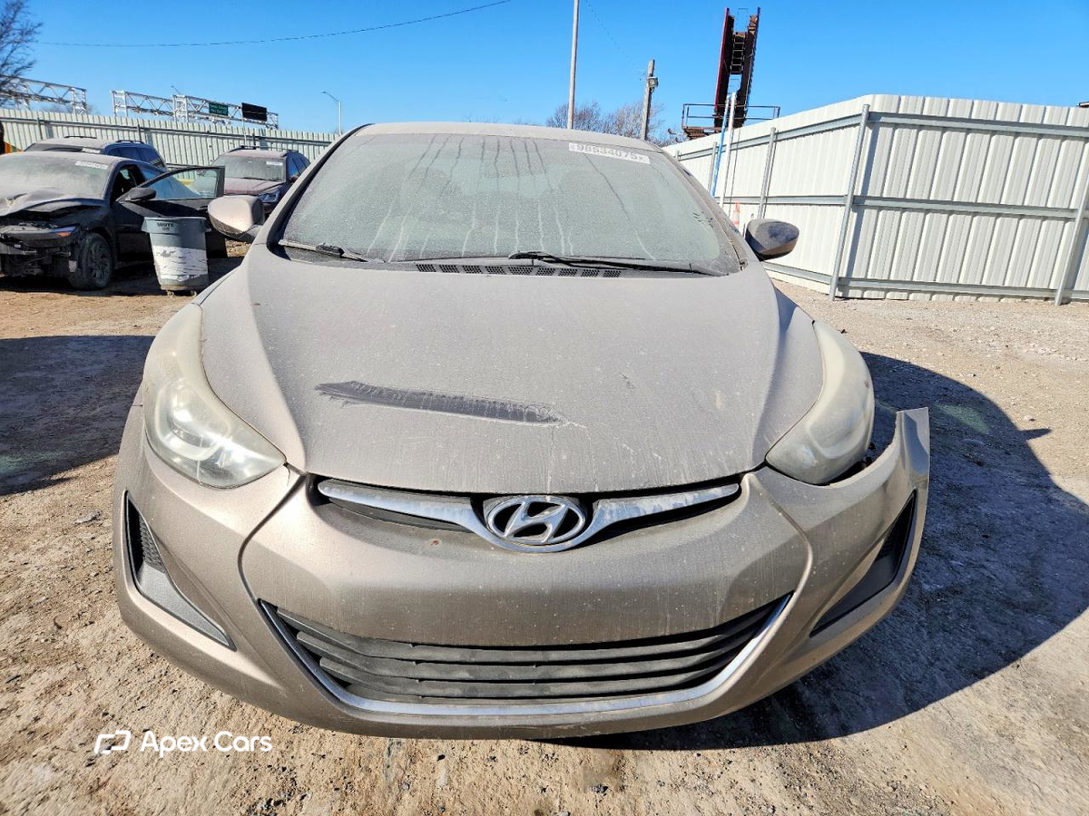 Hyundai Elantra 2015