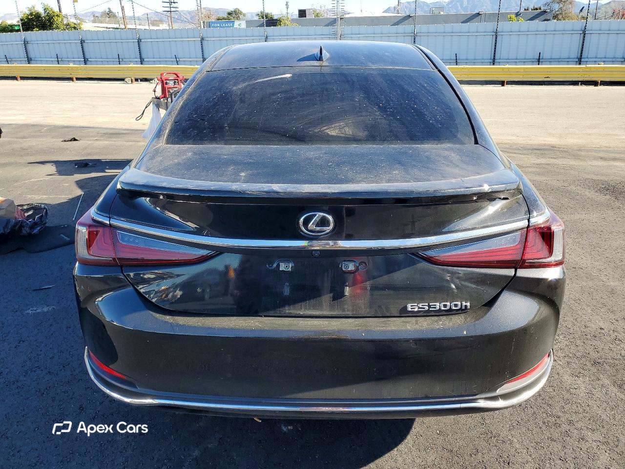 Lexus ES 2025