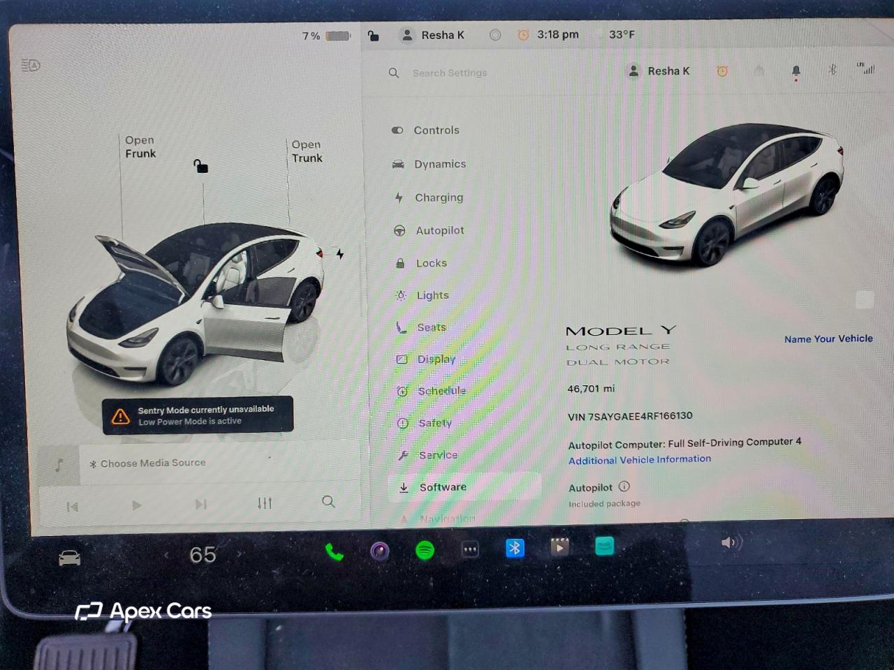 Tesla Model Y 2024