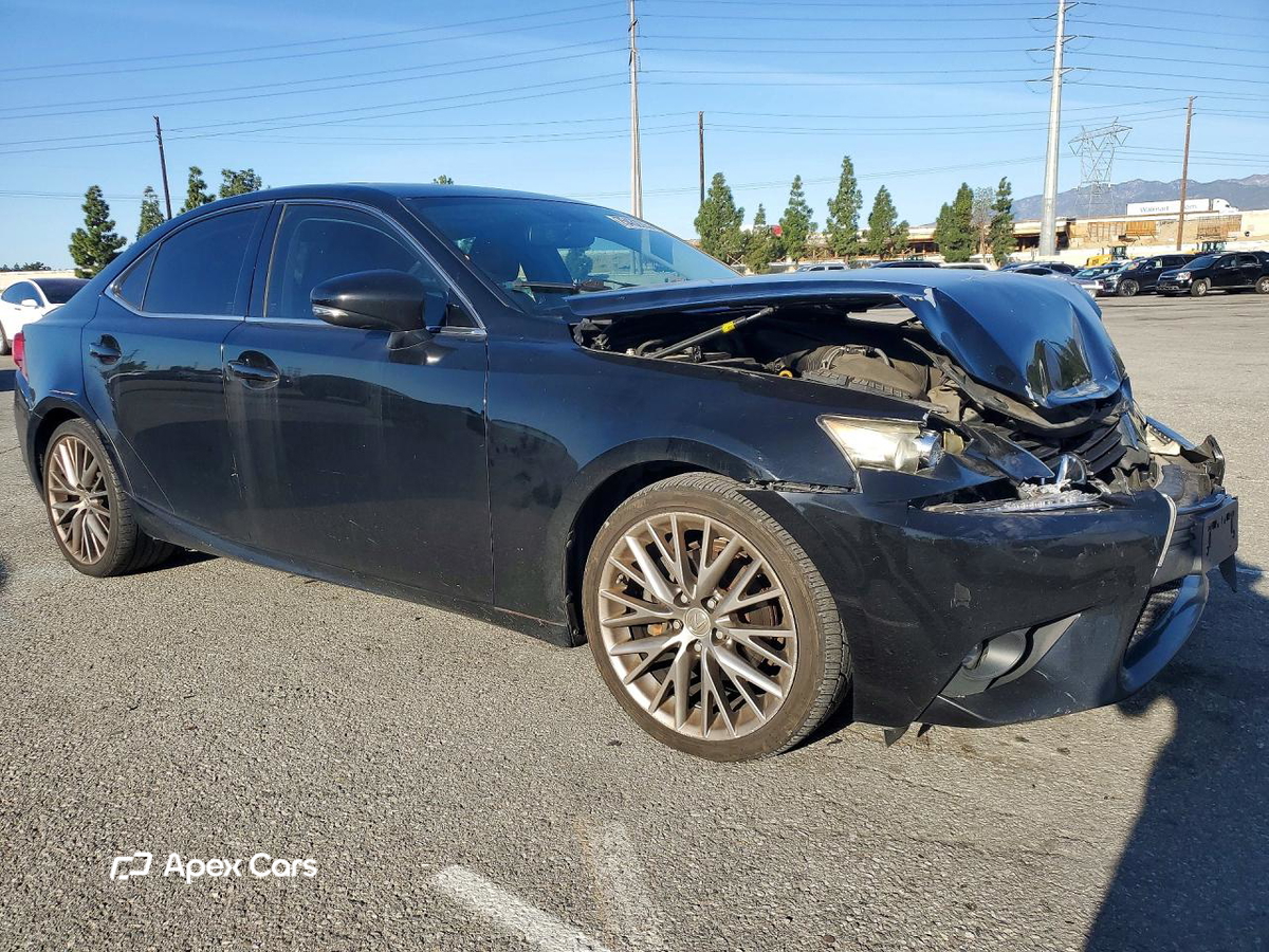 Lexus IS 2015