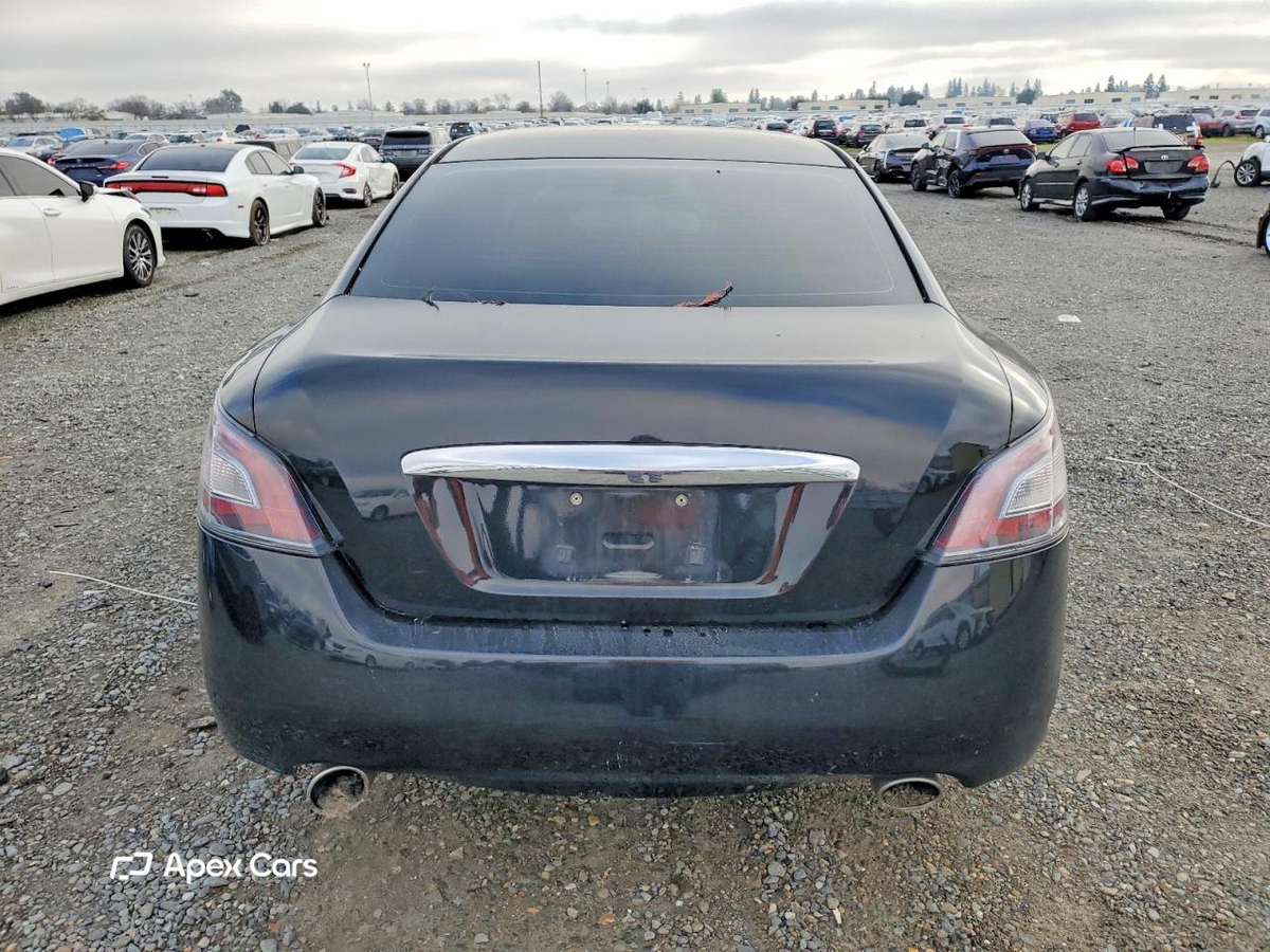Nissan Maxima 2014