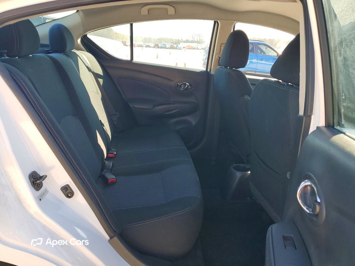 Nissan Versa 2019