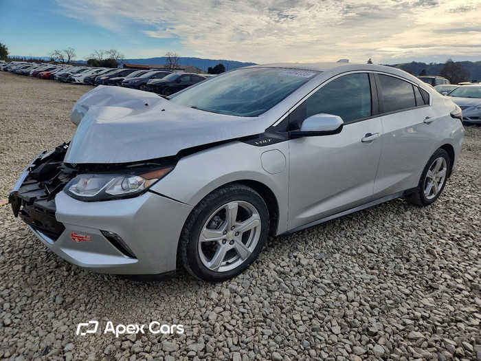 2017 Chevrolet Volt - Image 1 of 5