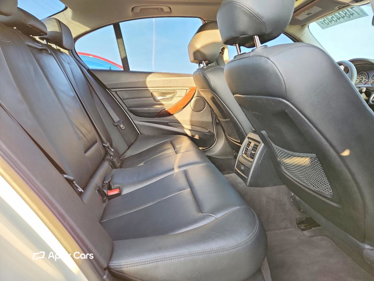 BMW Series 3 2015