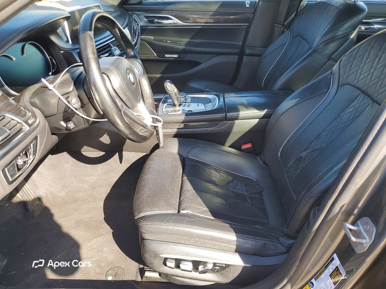 BMW Series 7 2016