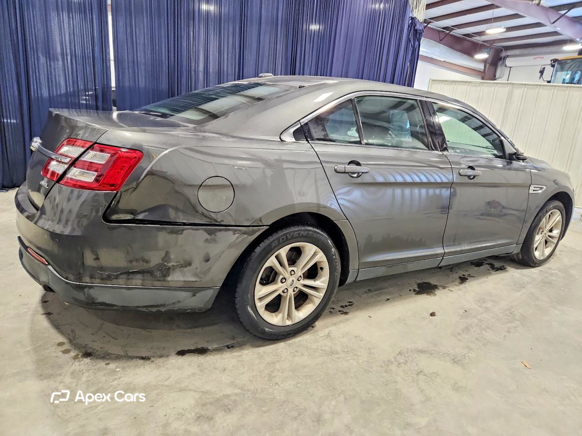 Ford Taurus 2016