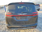 Chrysler Pacifica 2022