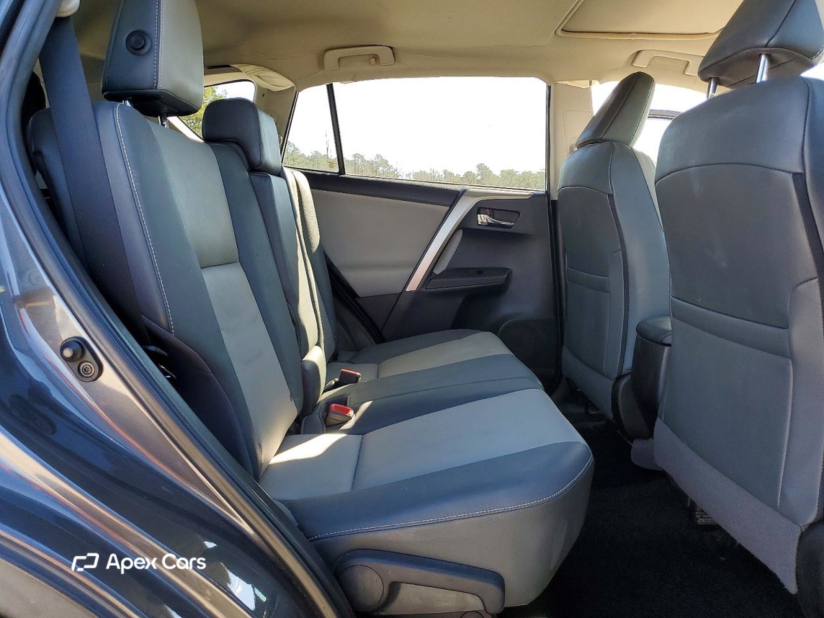 Toyota RAV 4 2015