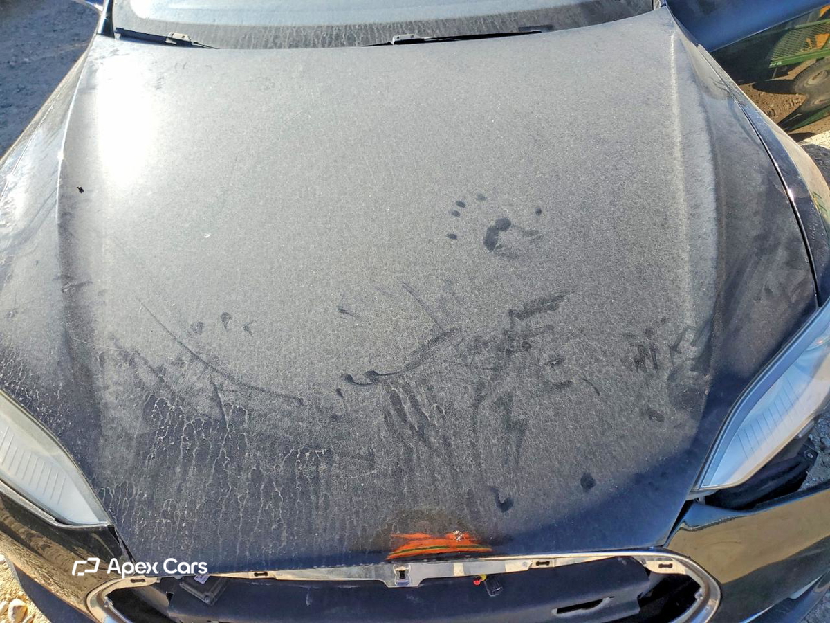 Tesla Model S 2012