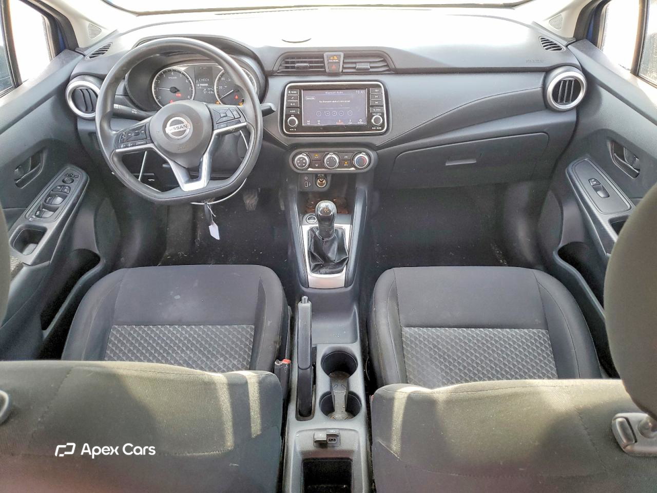 Nissan Versa 2021