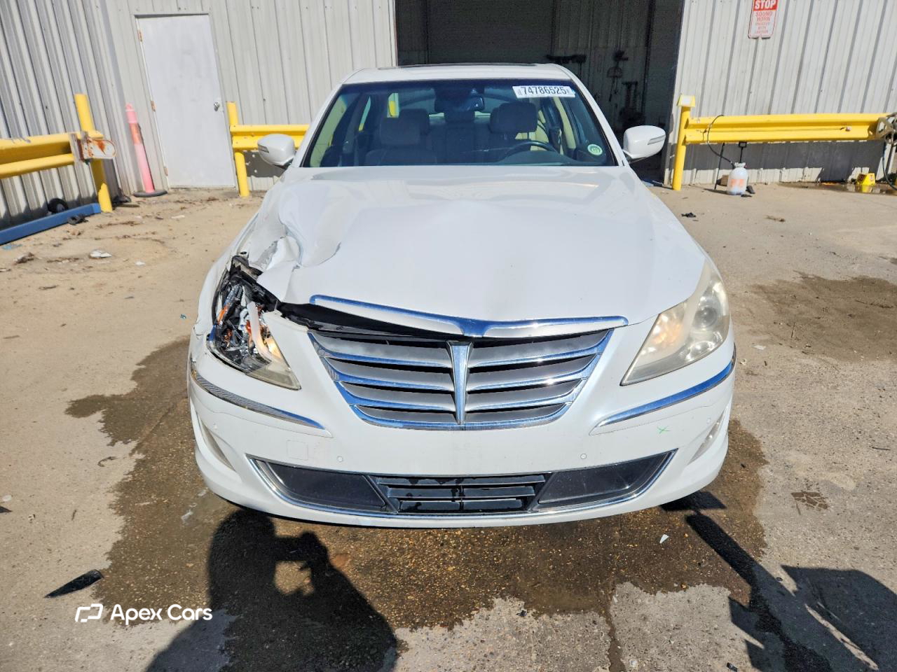 Hyundai Genesis 2013